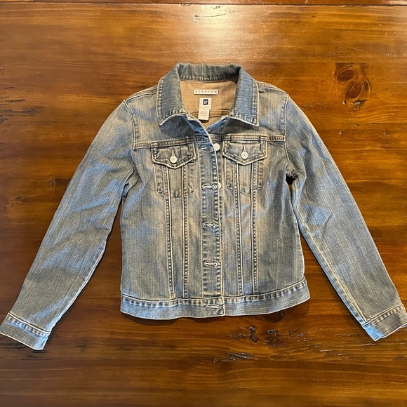 GAP Factory Jean Jacket Size Medium - Picture 5 of 5